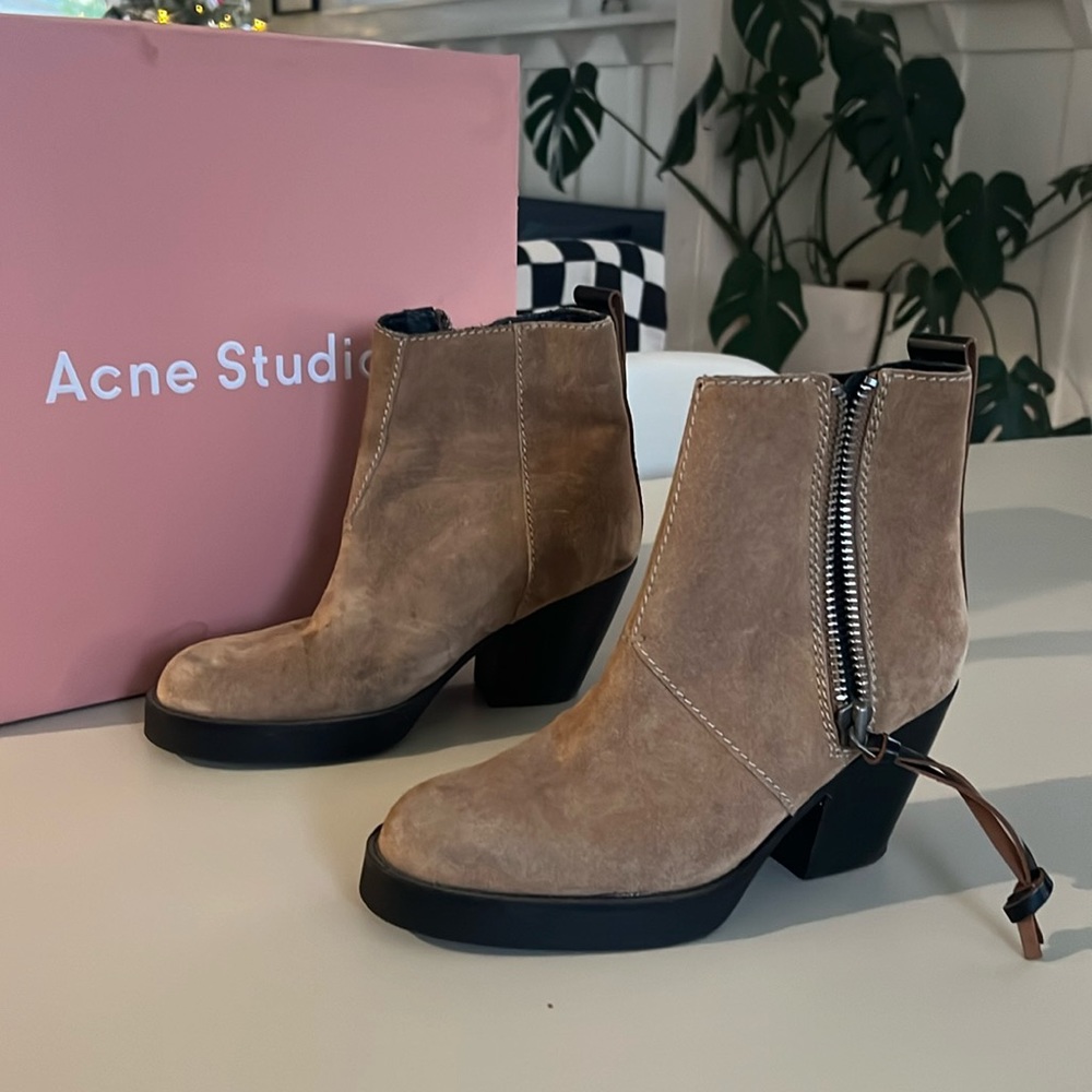 Acne Studios suede boots- almost NEW Size 36